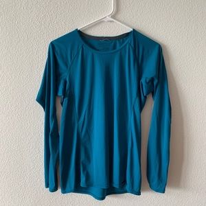 Patagonia women’s lightweight capilene baselayer